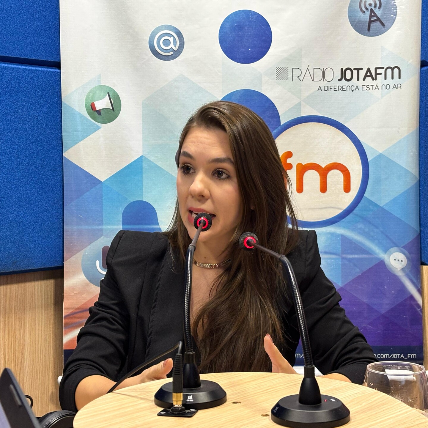Larissa Menezes é psicóloga e estará participando no simpósio no próximo dia 6